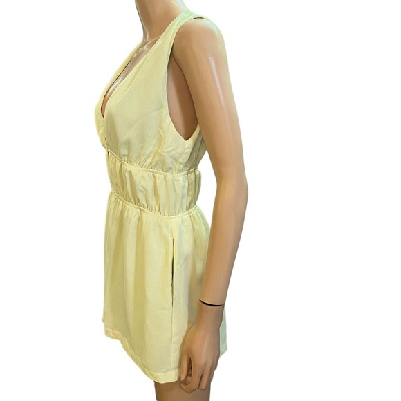 Princess Polly Plunging Romper Sleeveless Casual - Picture 3 of 6